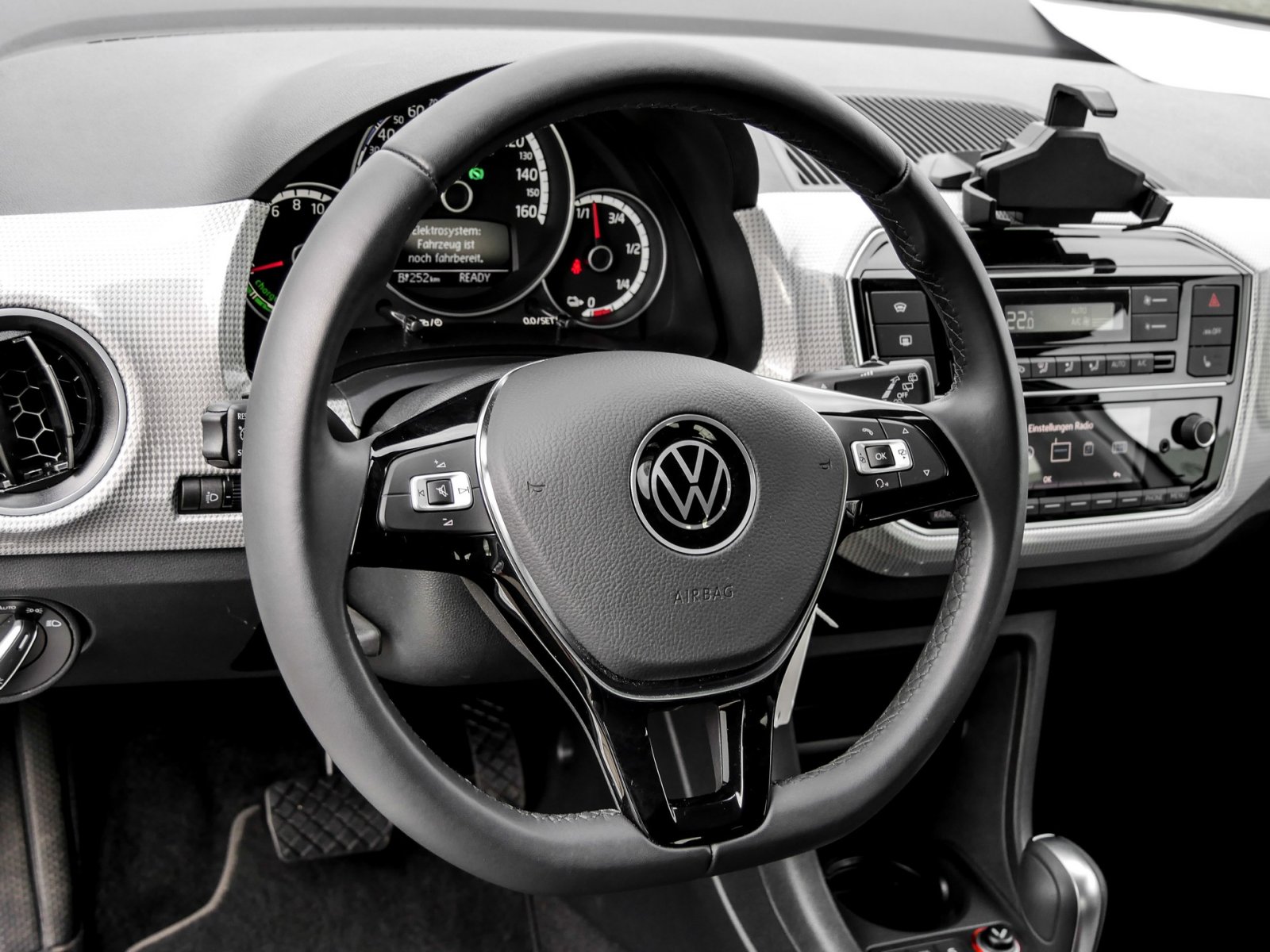 Volkswagen e-up! move maps+more