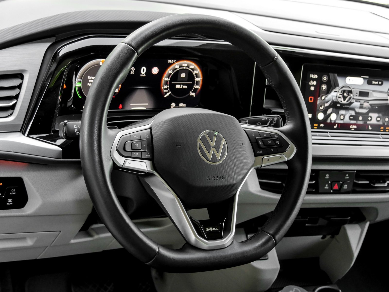 Volkswagen T7 Multivan GOAL