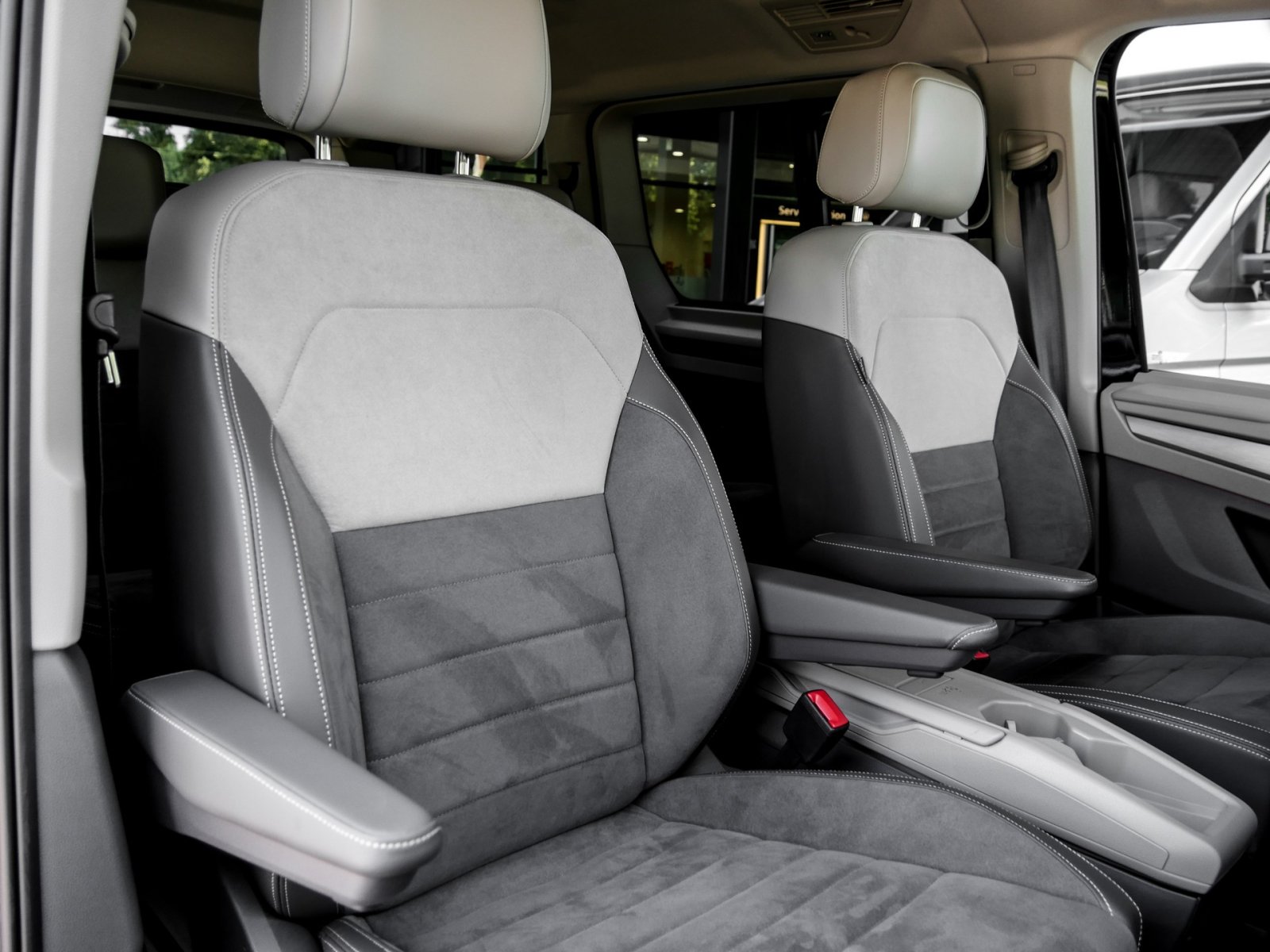 Volkswagen T7 Multivan GOAL