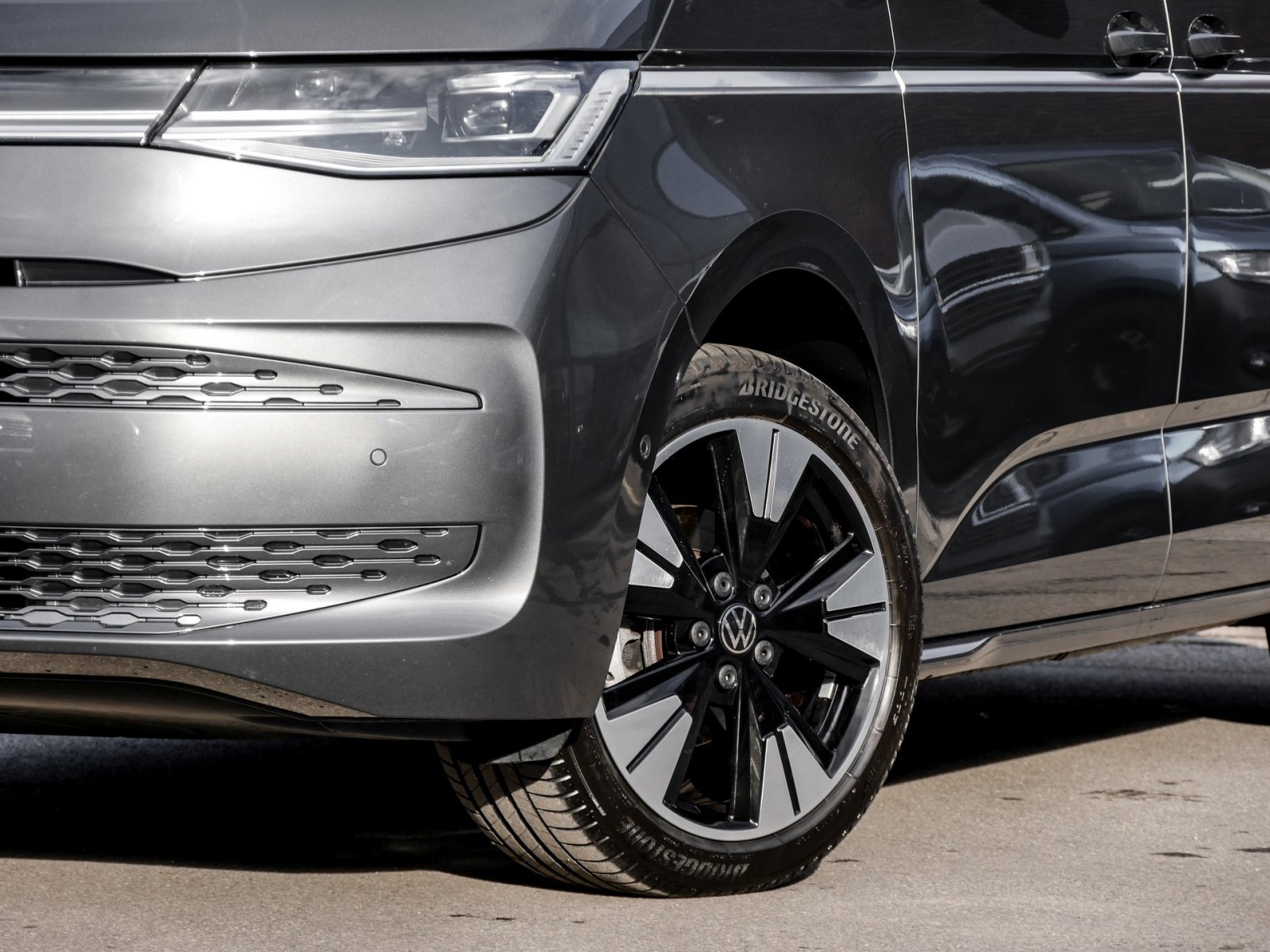 Volkswagen T7 Multivan Style