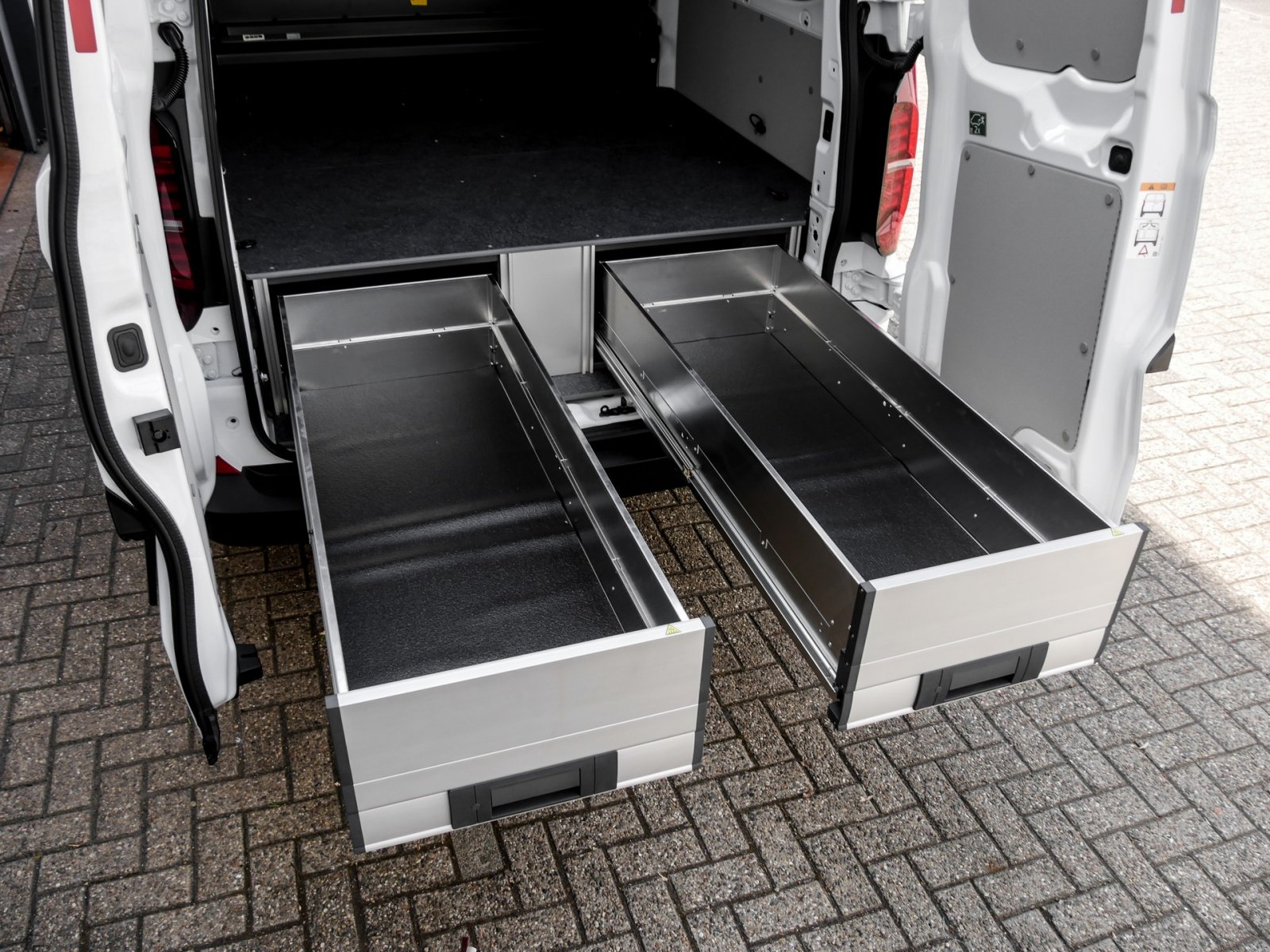 Volkswagen T7 Transporter Kasten+