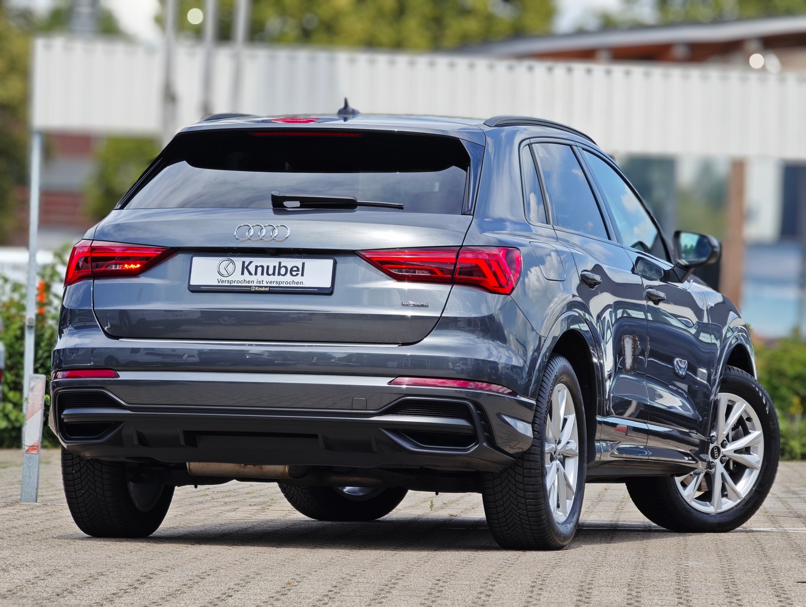 Audi Q3 S line
