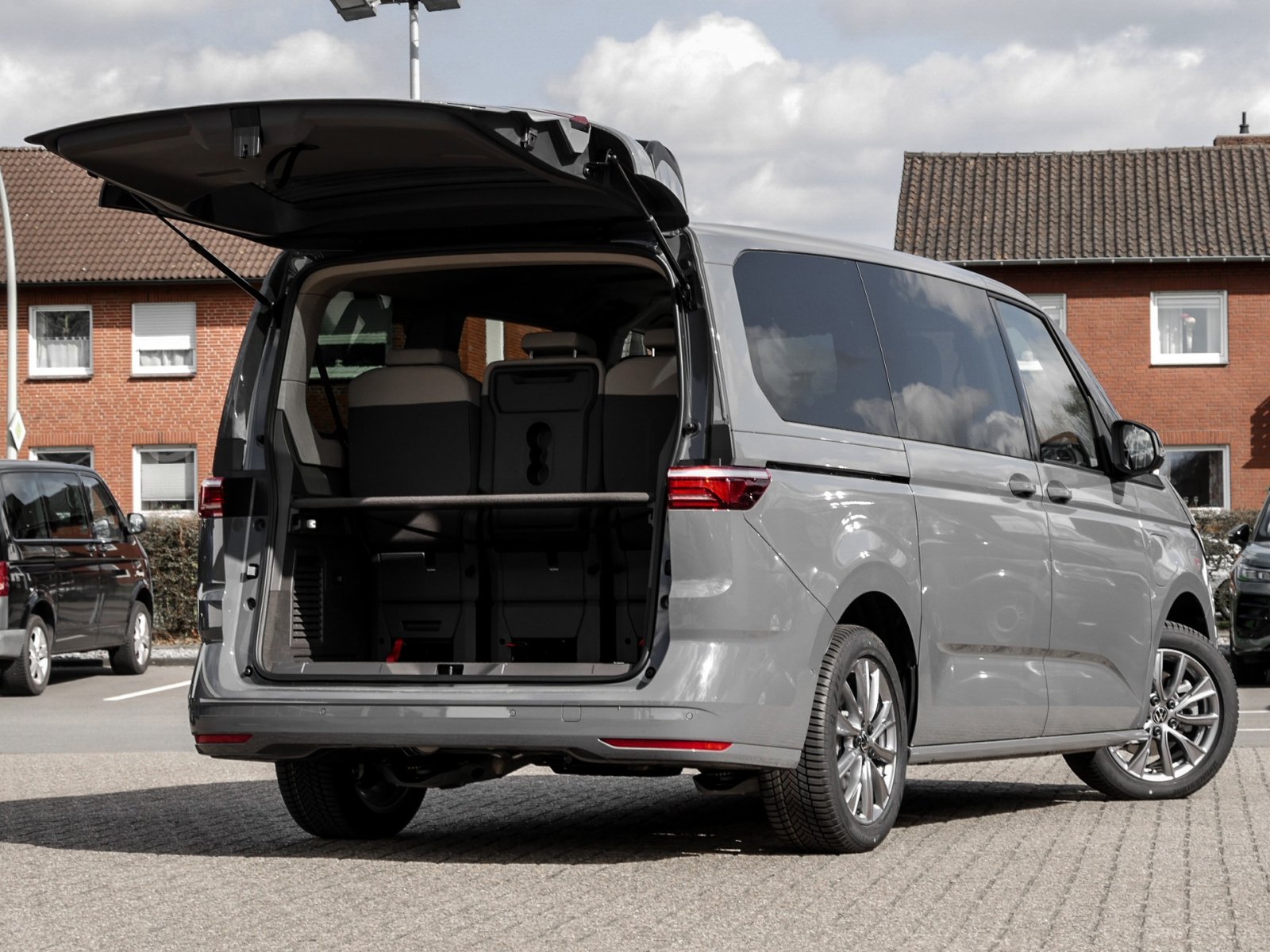 Volkswagen T7 Multivan Life