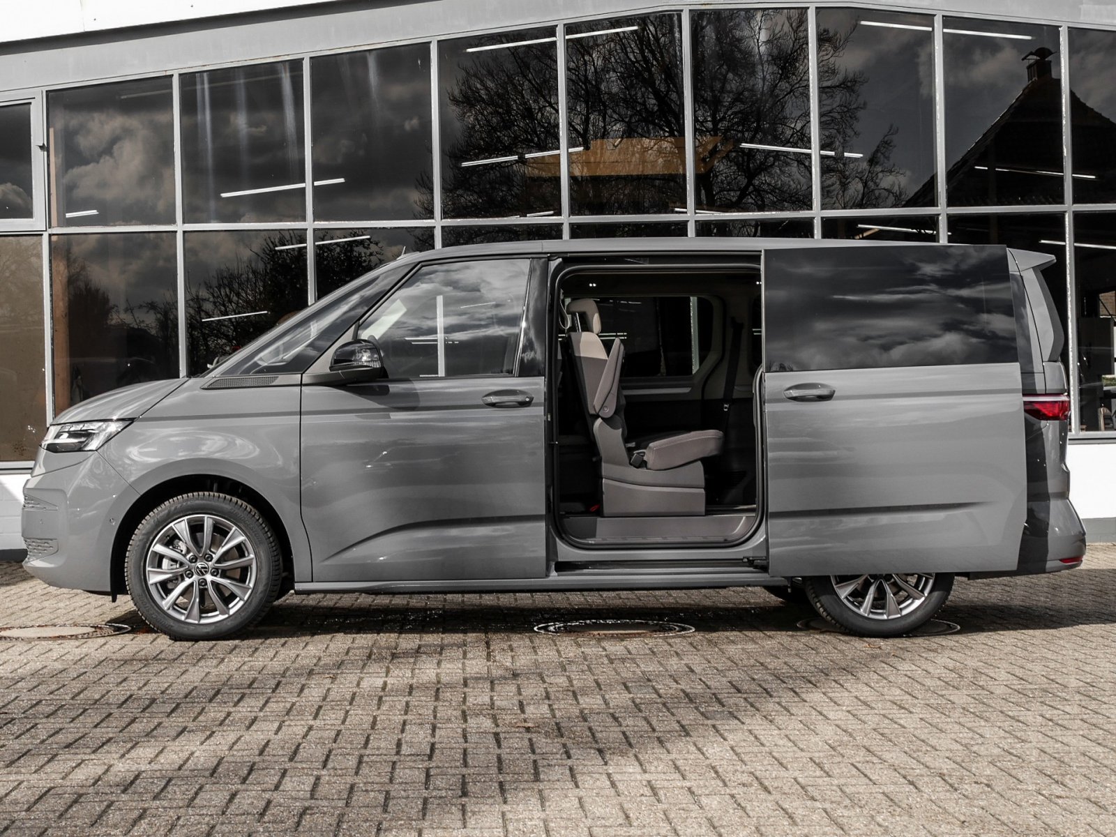 Volkswagen T7 Multivan Life
