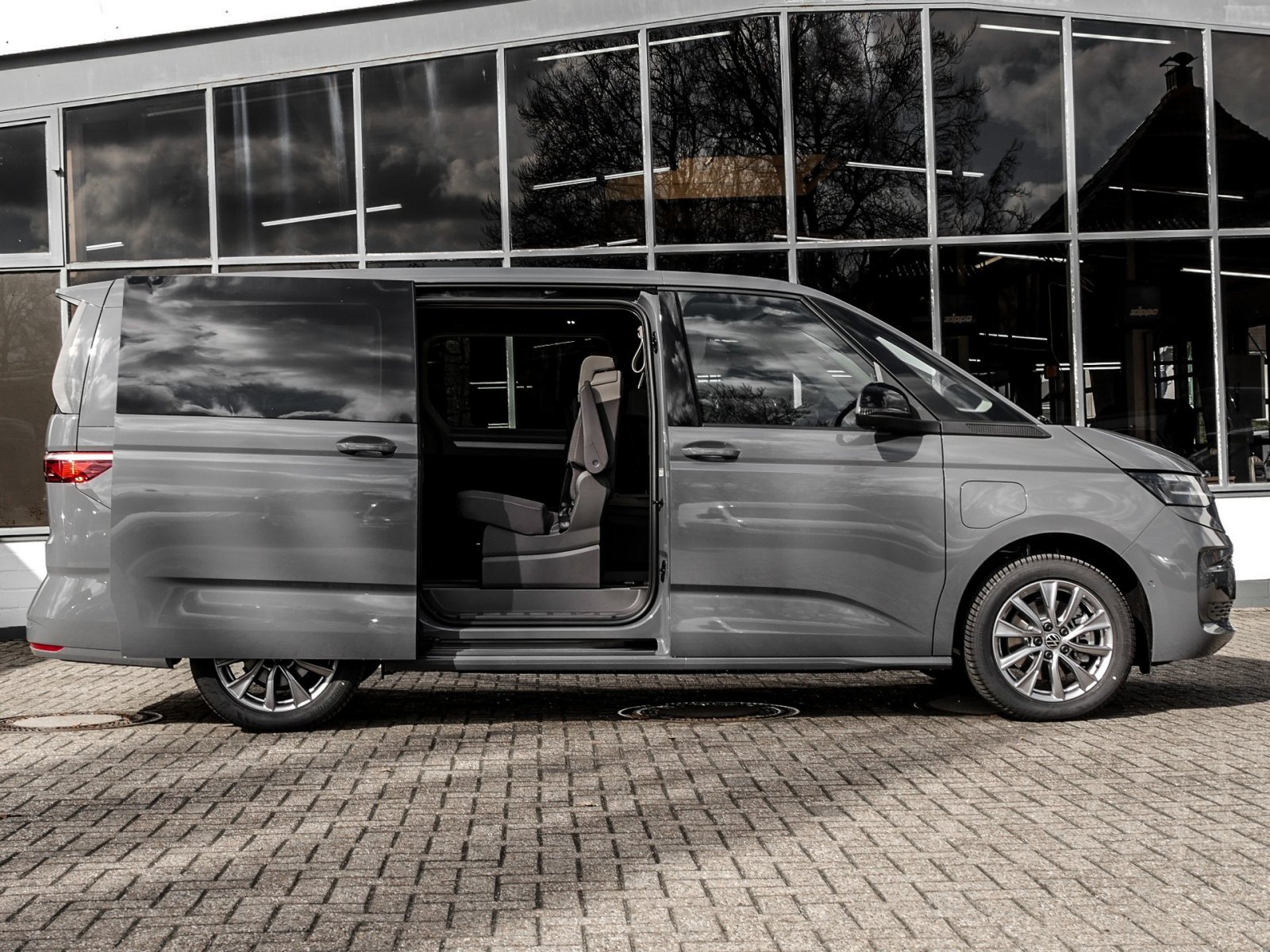 Volkswagen T7 Multivan Life