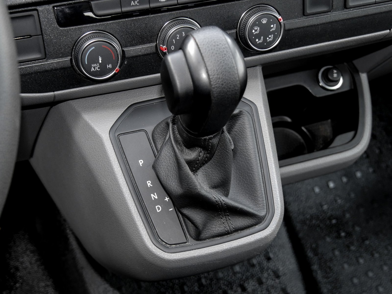 Volkswagen T6 Kombi 6.1