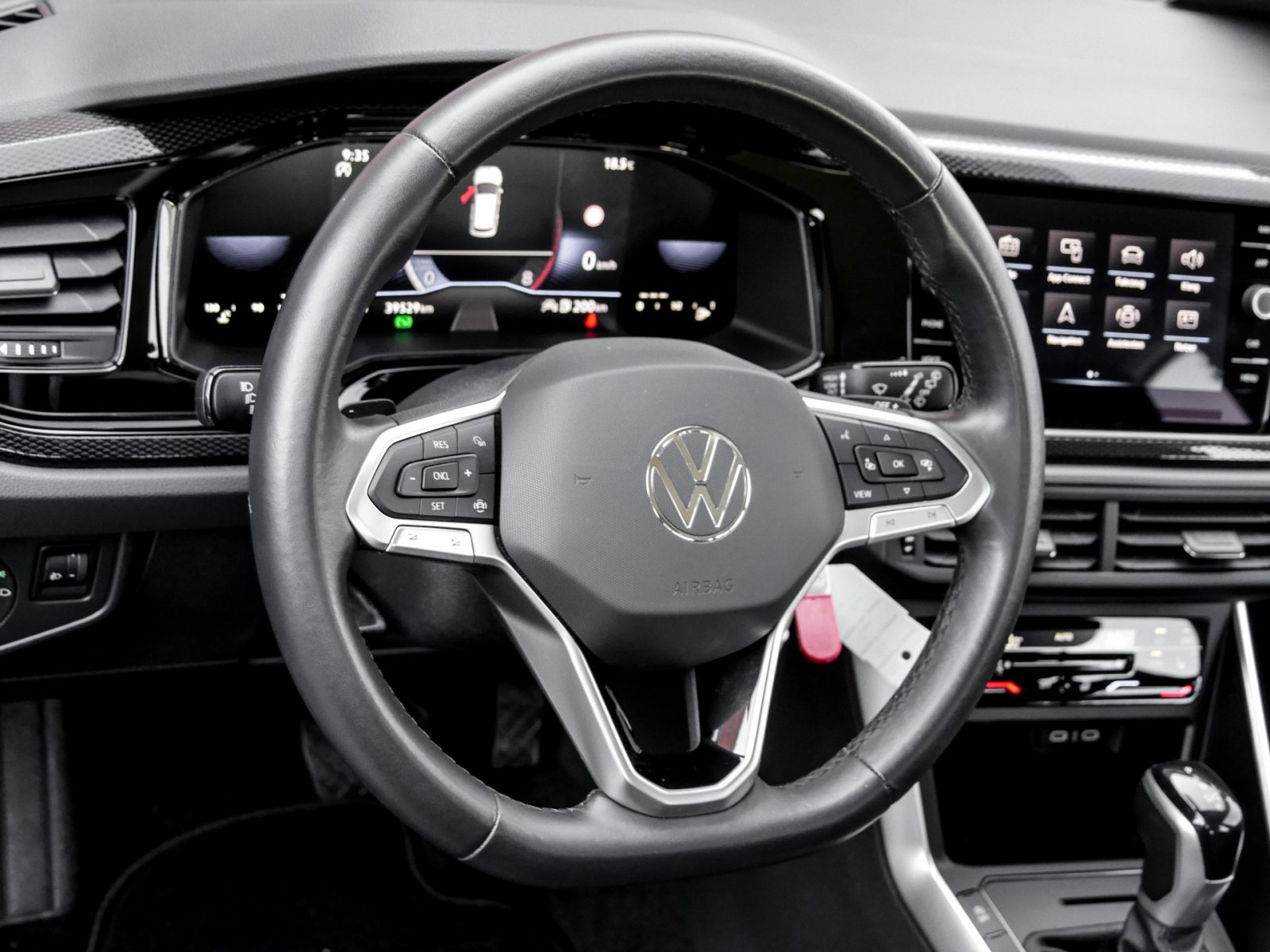 Volkswagen Polo Life 1.0