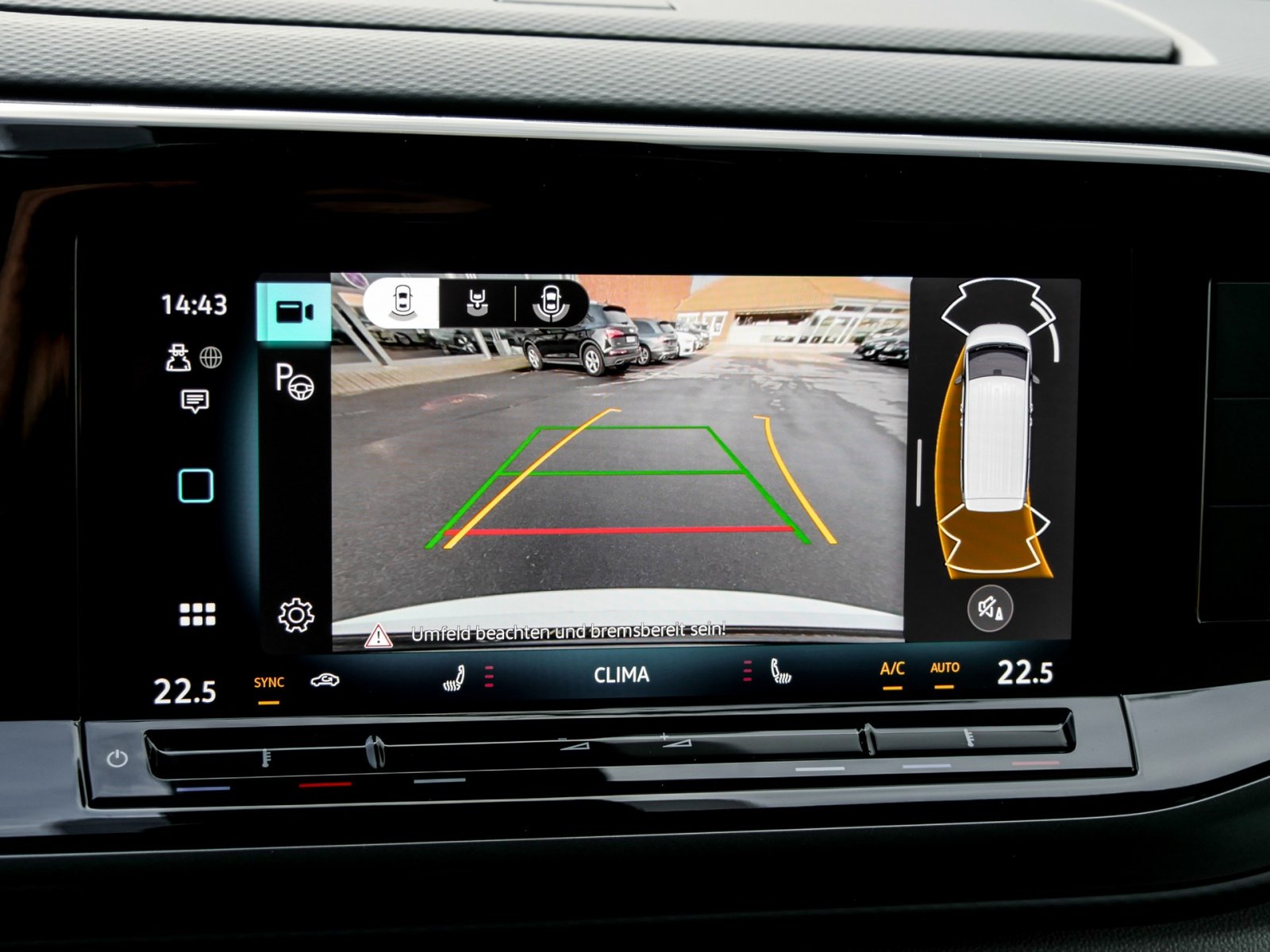Volkswagen T7 California Coast