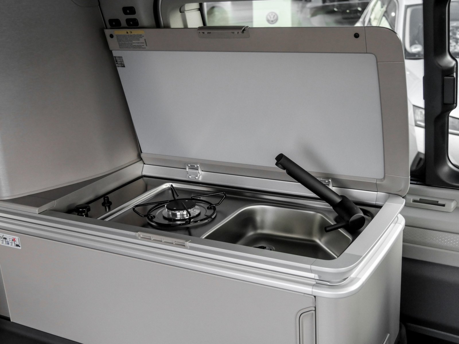 Volkswagen T7 California Coast