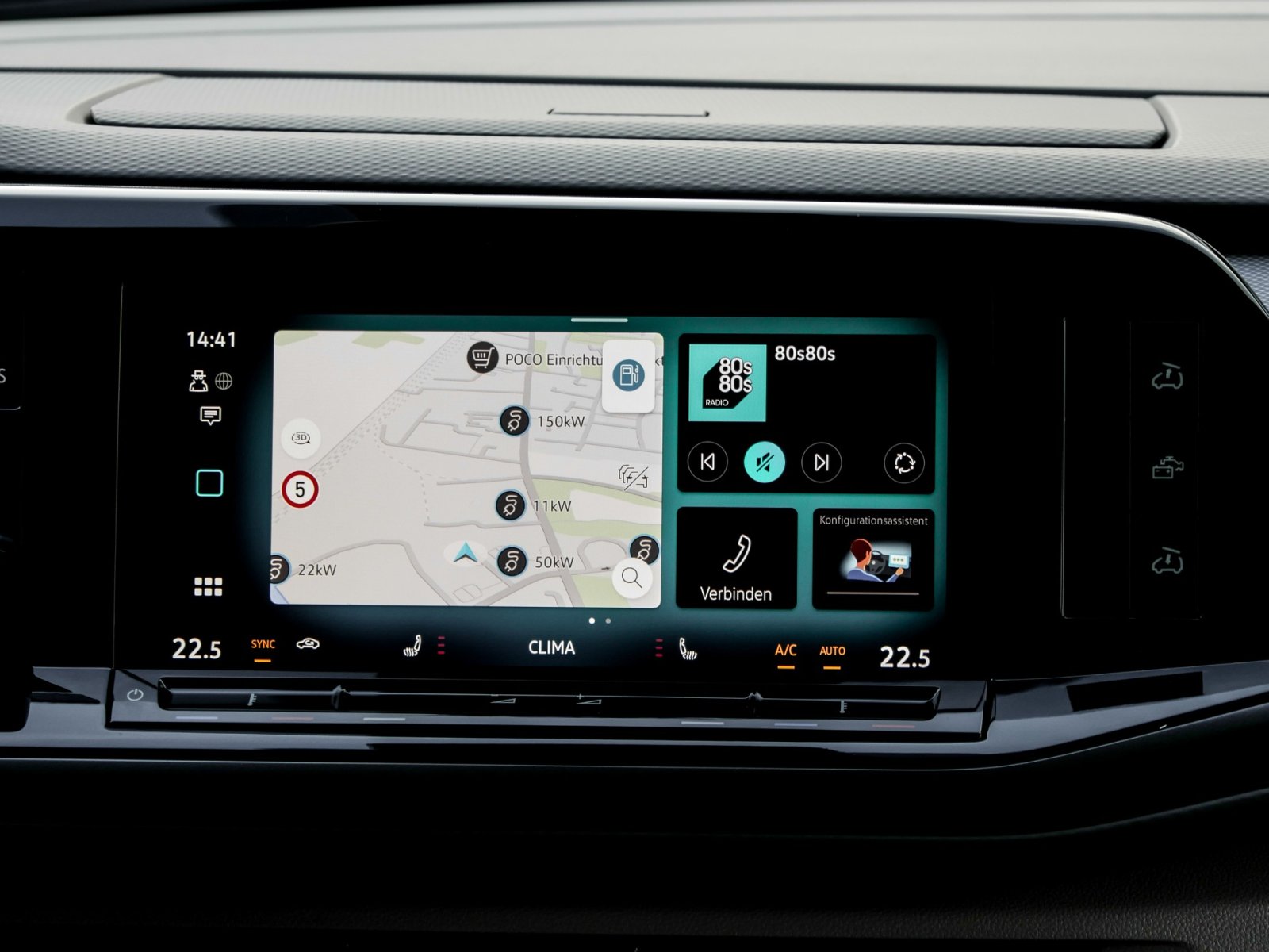 Volkswagen T7 California Coast