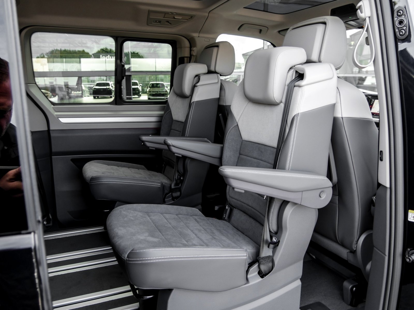 Volkswagen T7 Multivan Style