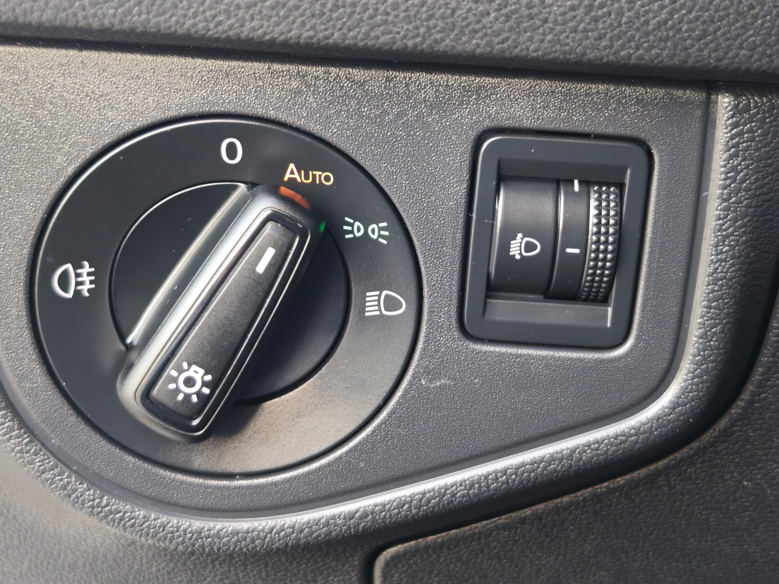 Volkswagen Polo Life 1.0