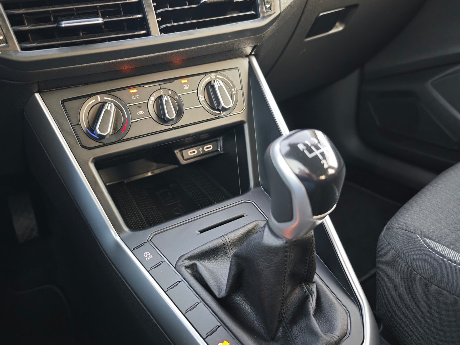 Volkswagen Polo Life 1.0