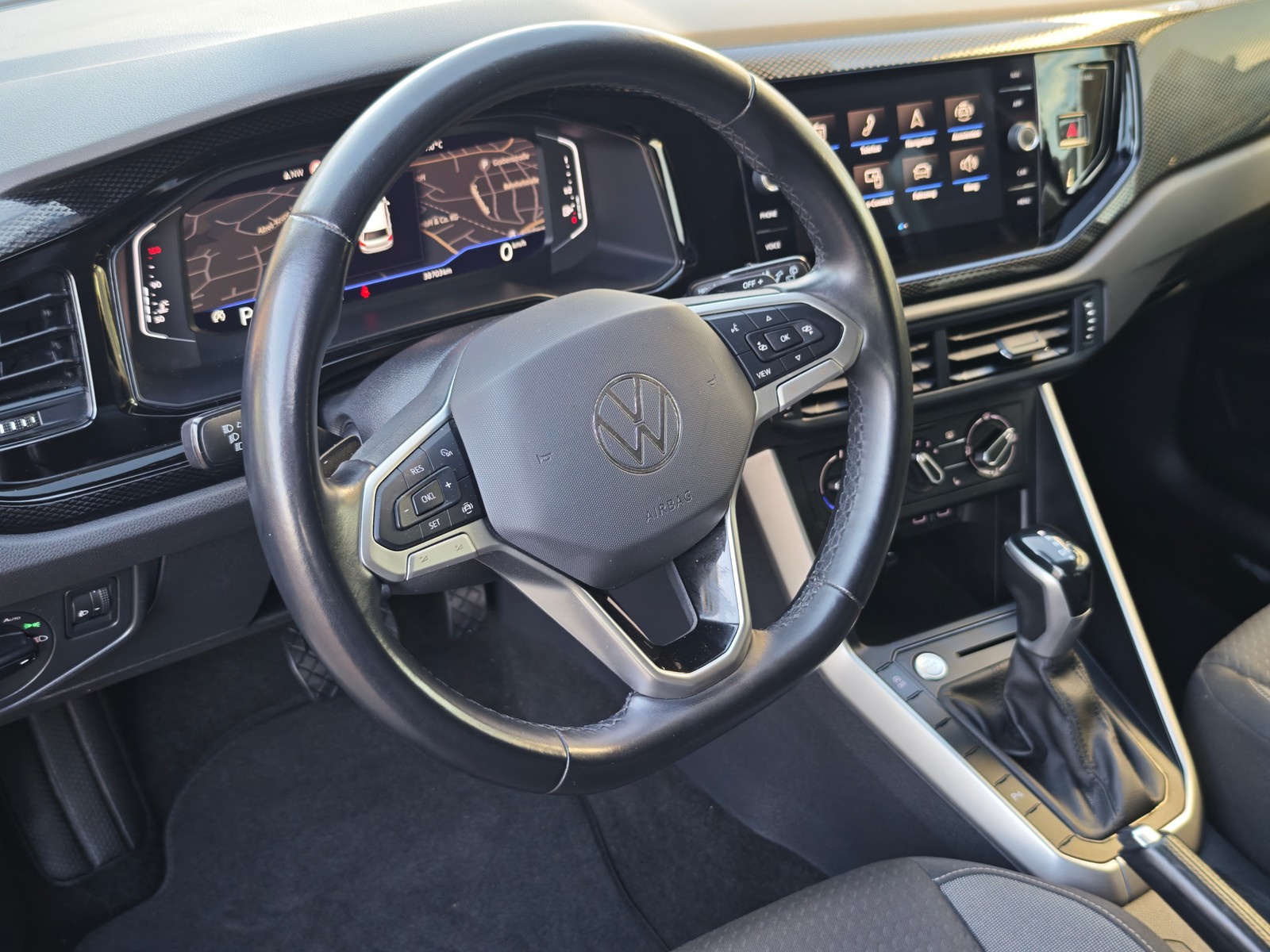 Volkswagen Polo Life 1.0