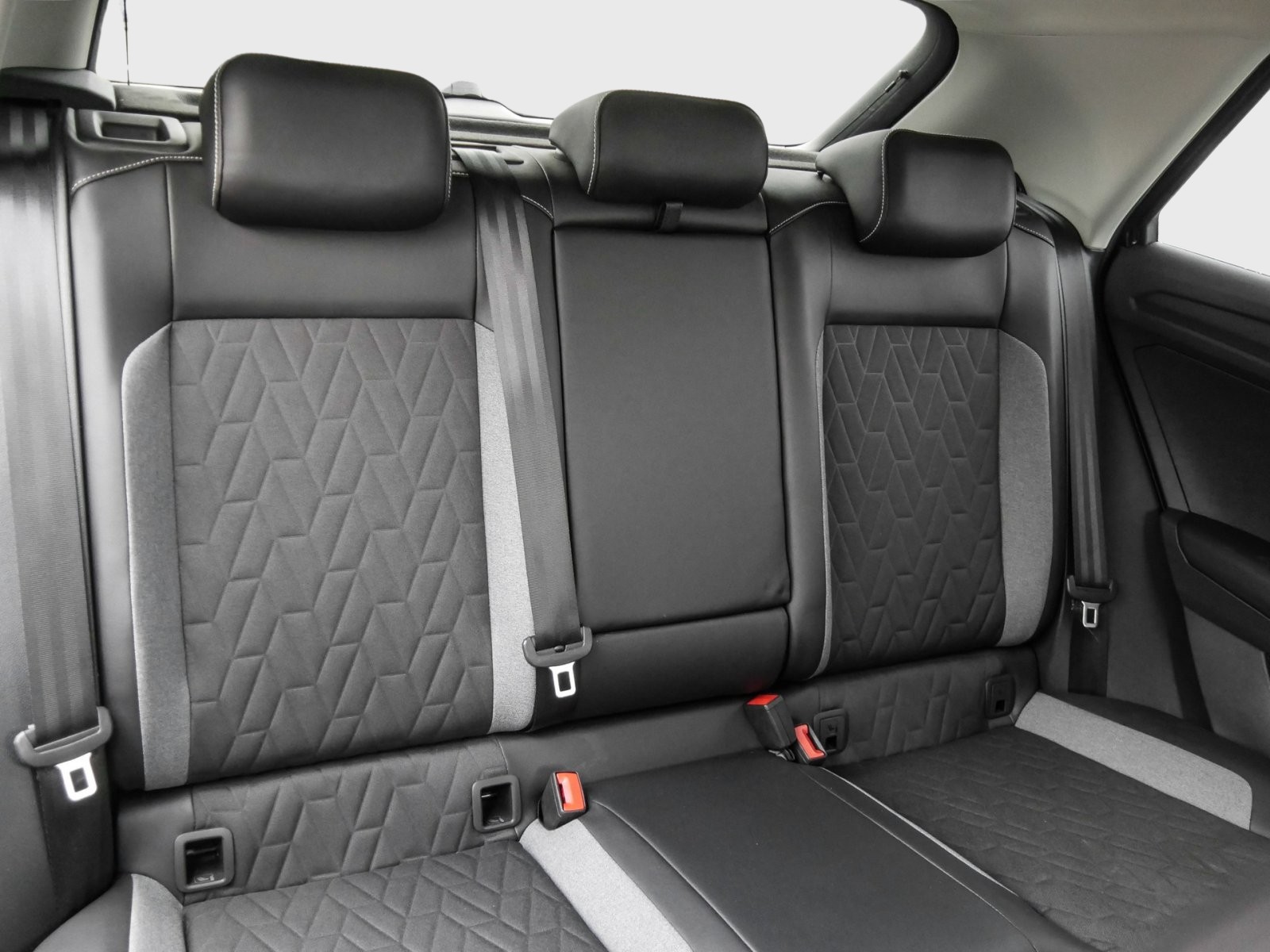 Volkswagen T-Roc GOAL 1.0