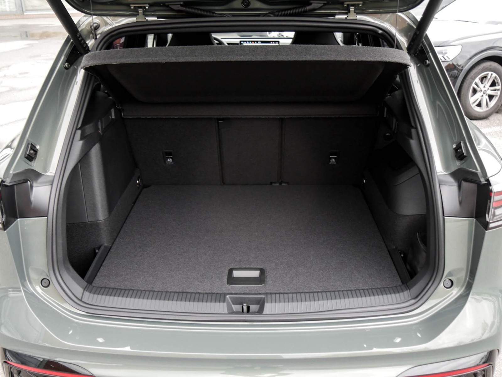 Volkswagen Tiguan R-Line eHybrid