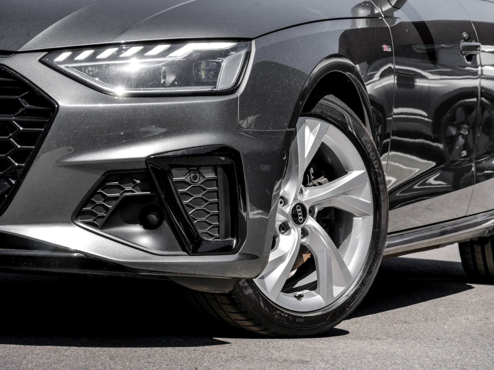 Audi A4 Avant S