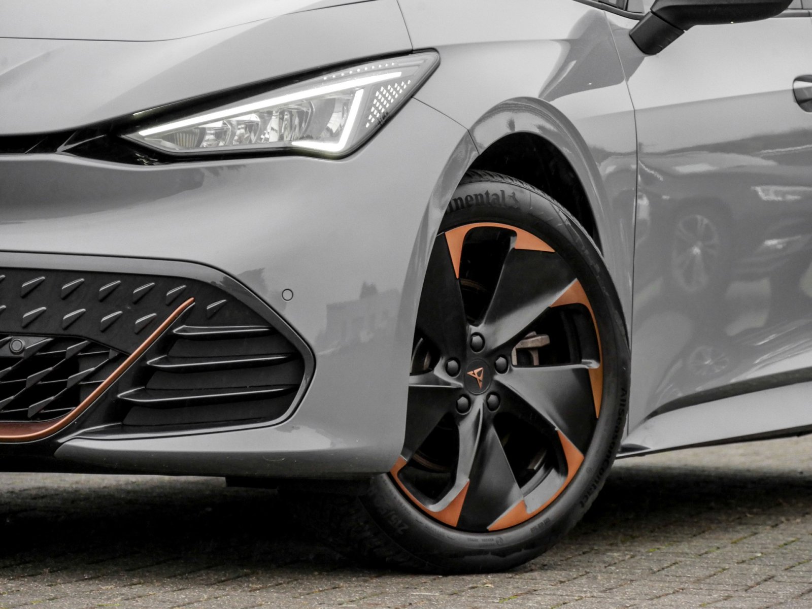 Cupra Born LED App-Connect