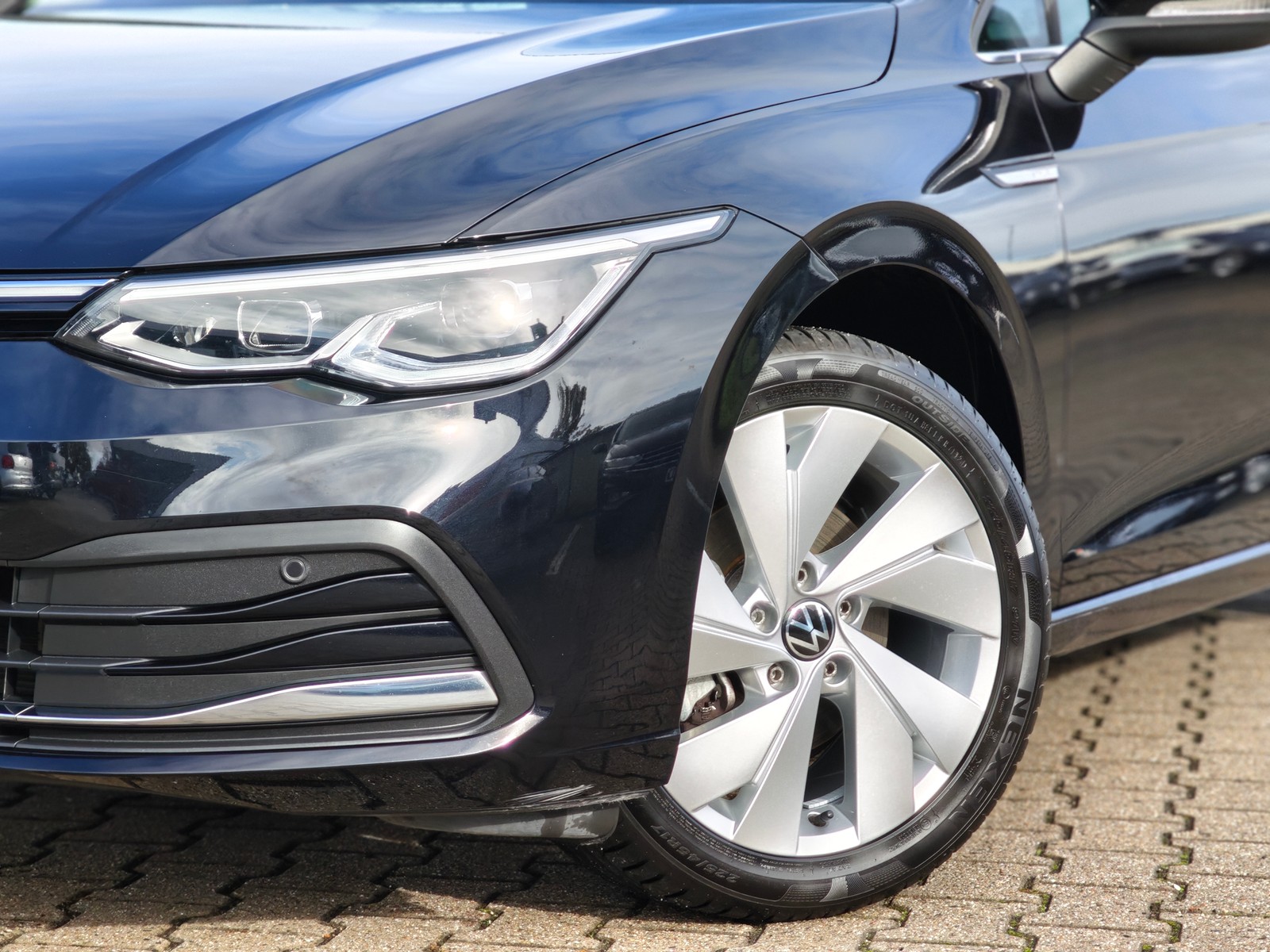 Volkswagen Golf VIII Style