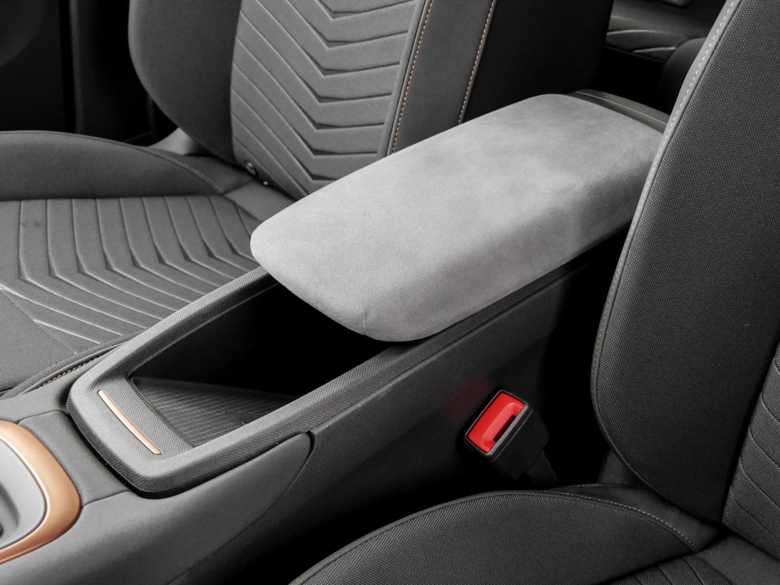 Cupra Born e-Boost LED