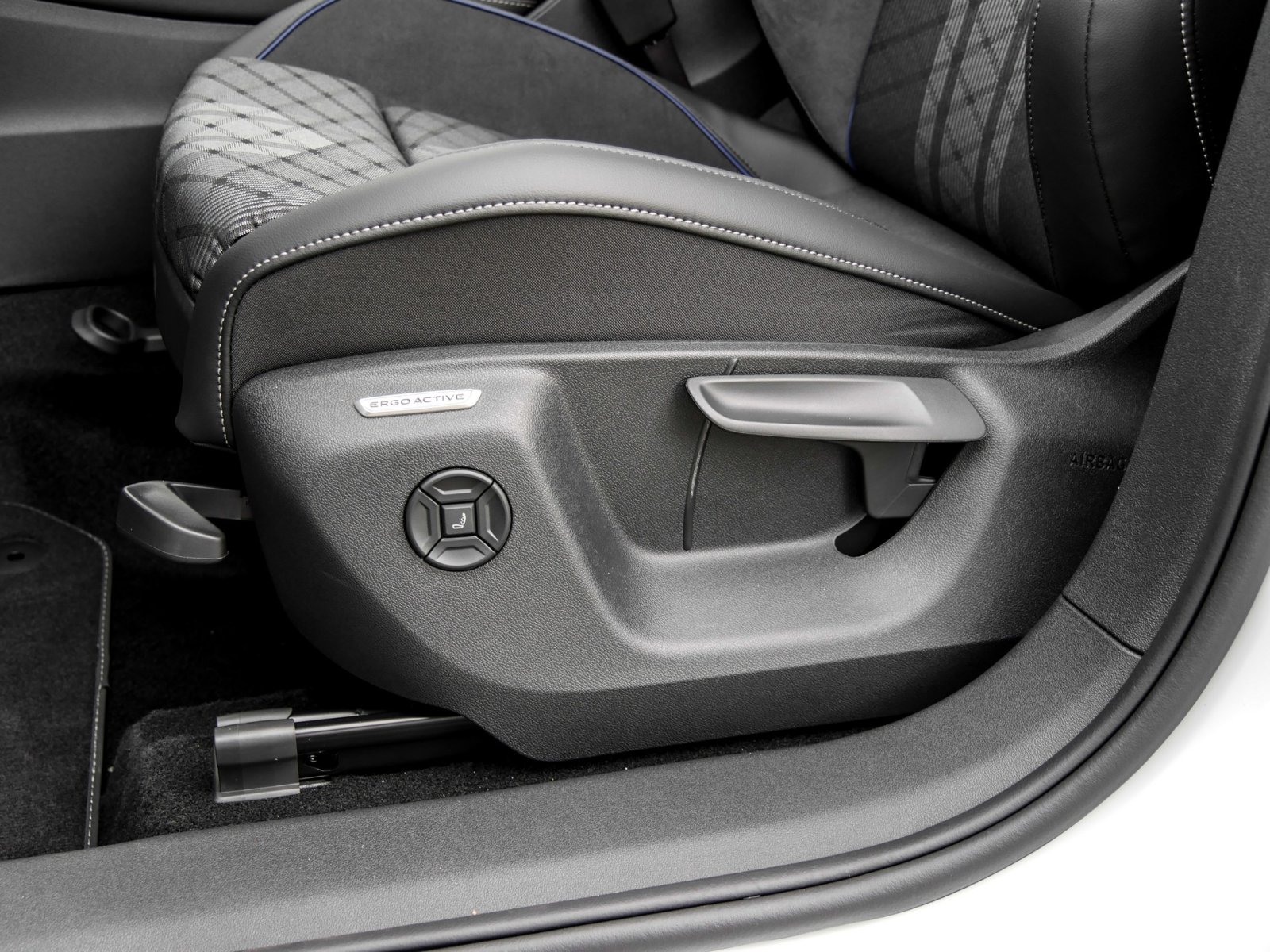 Volkswagen Tiguan R-Line Black