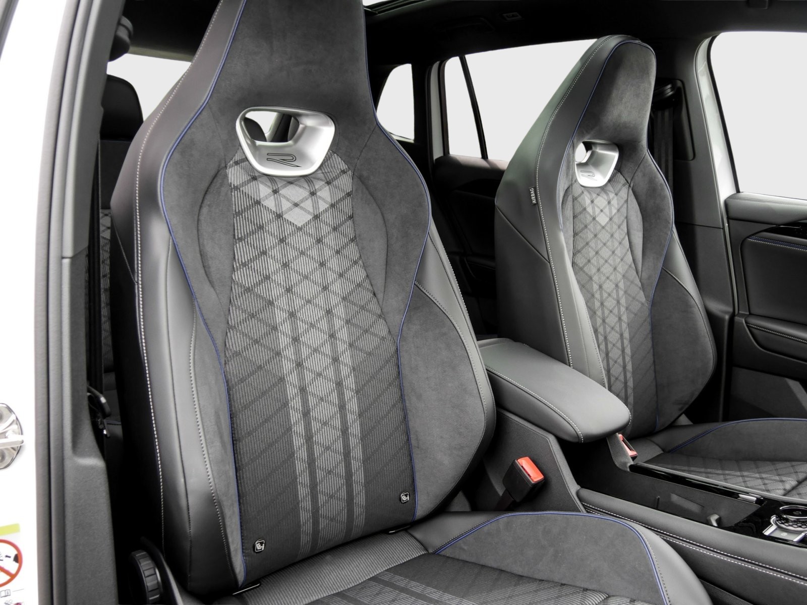 Volkswagen Tiguan R-Line Black