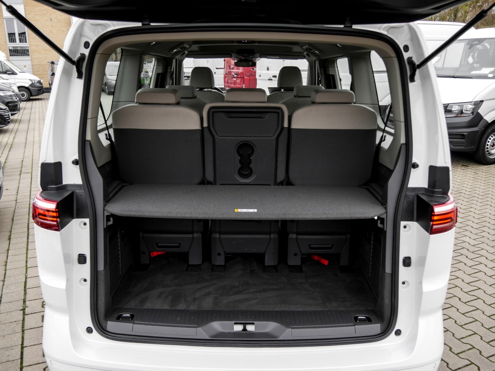 Volkswagen T7 Multivan Life