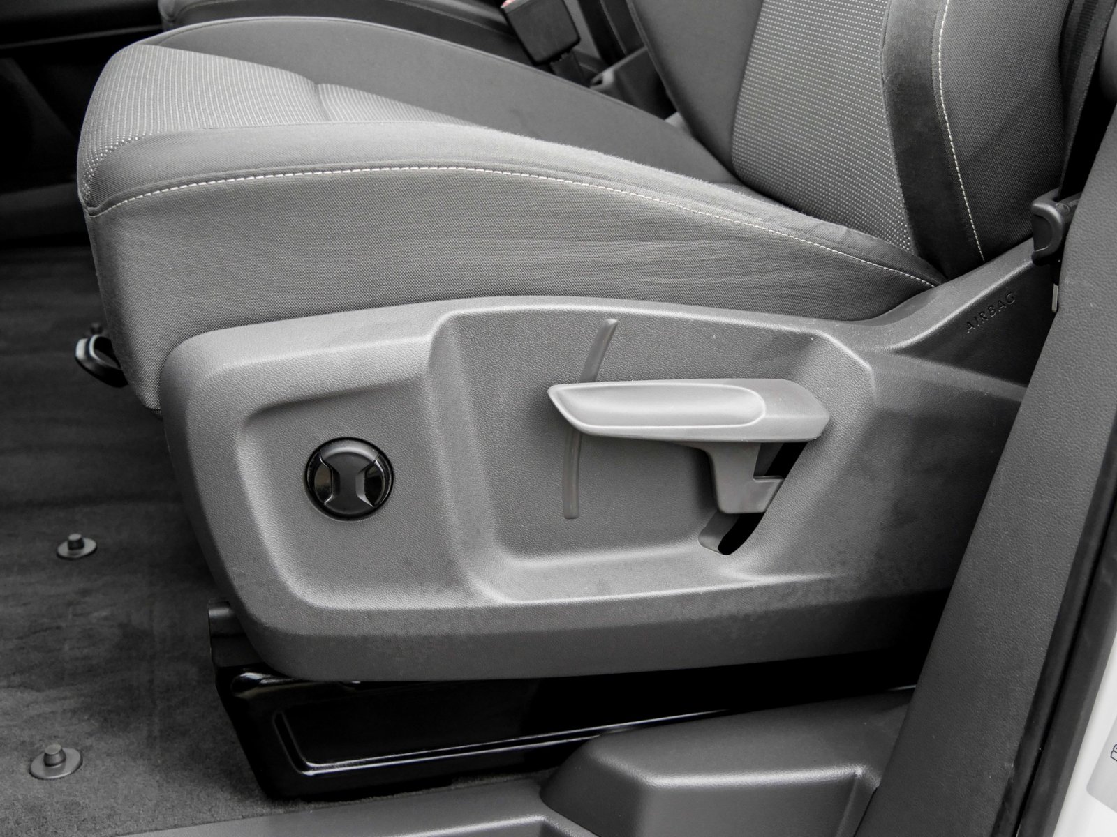 Volkswagen T7 Multivan Life