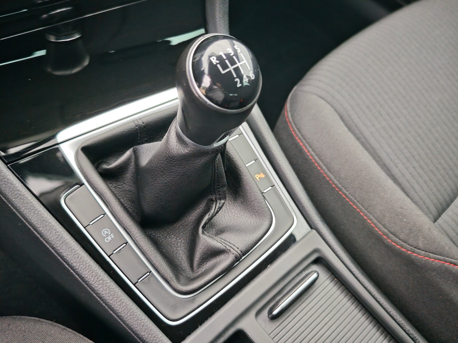 Volkswagen Golf VII SOUND