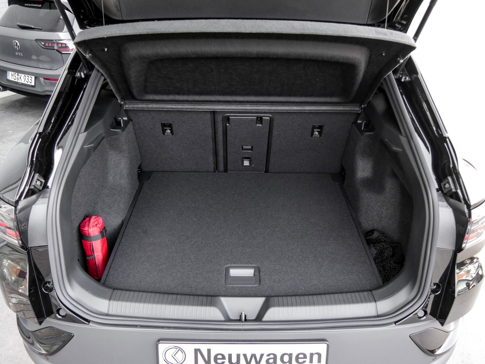 Volkswagen ID.4 Pro AHK