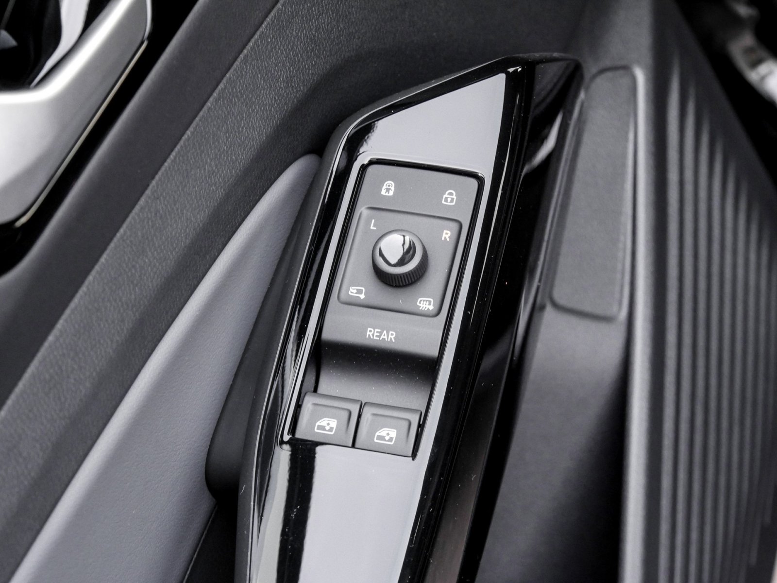 Volkswagen ID.4 Pro AHK
