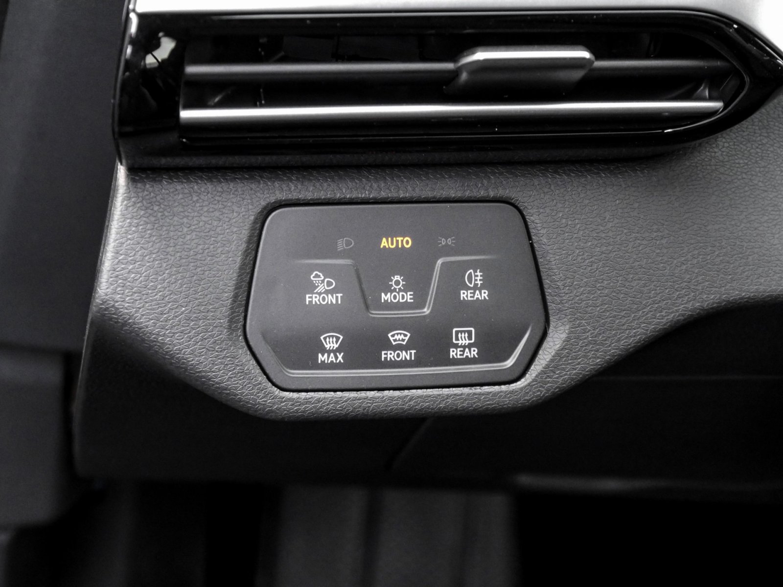 Volkswagen ID.4 Pro AHK
