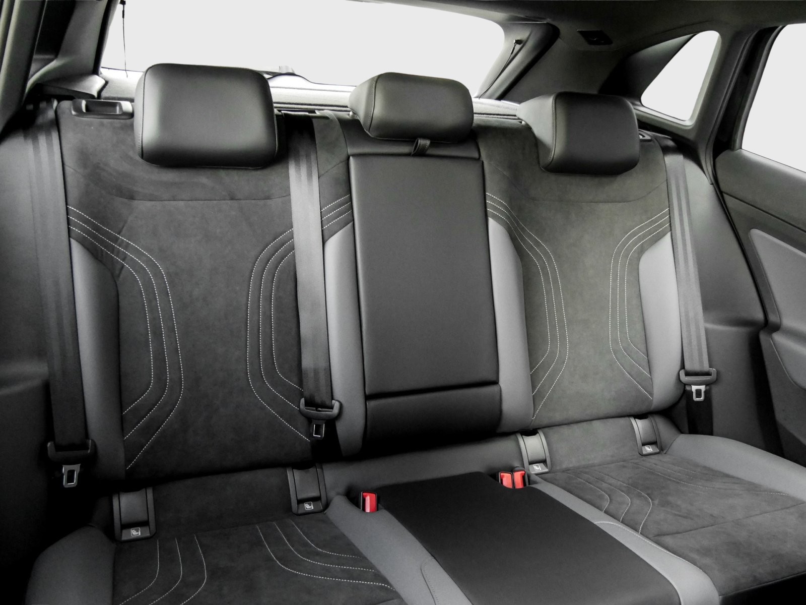 Volkswagen ID.4 Pro AHK