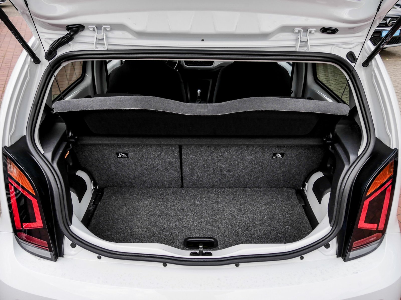 Volkswagen e-up! Style Plus