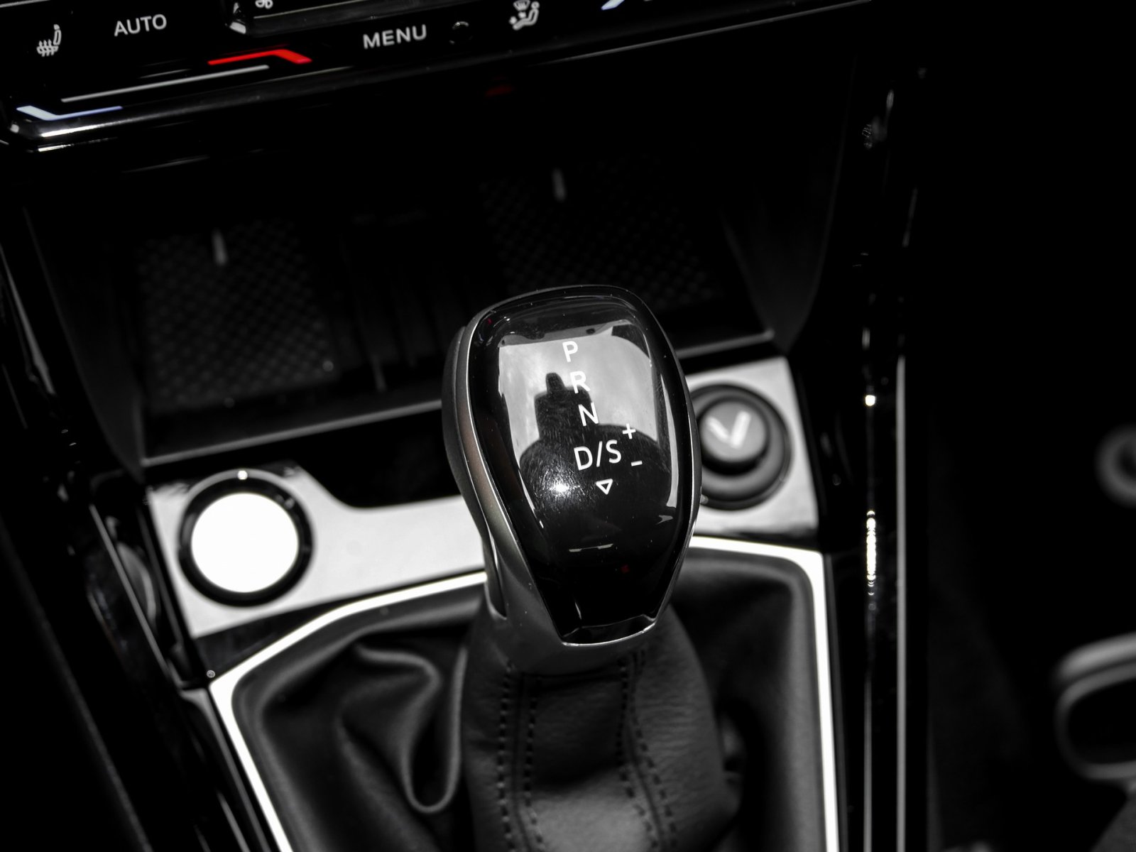 Volkswagen T-Cross Life 1.0