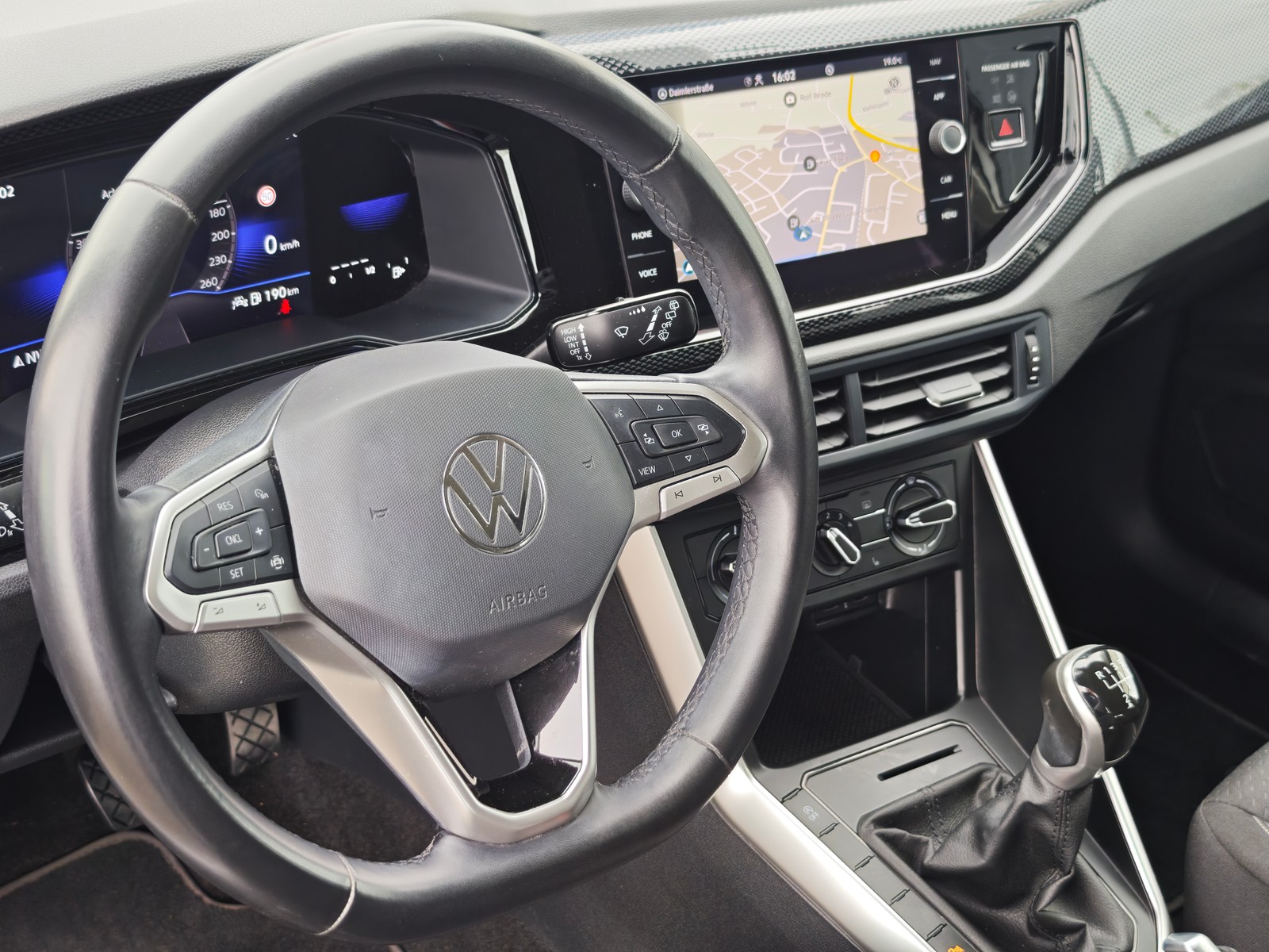 Volkswagen Polo Life 1.0