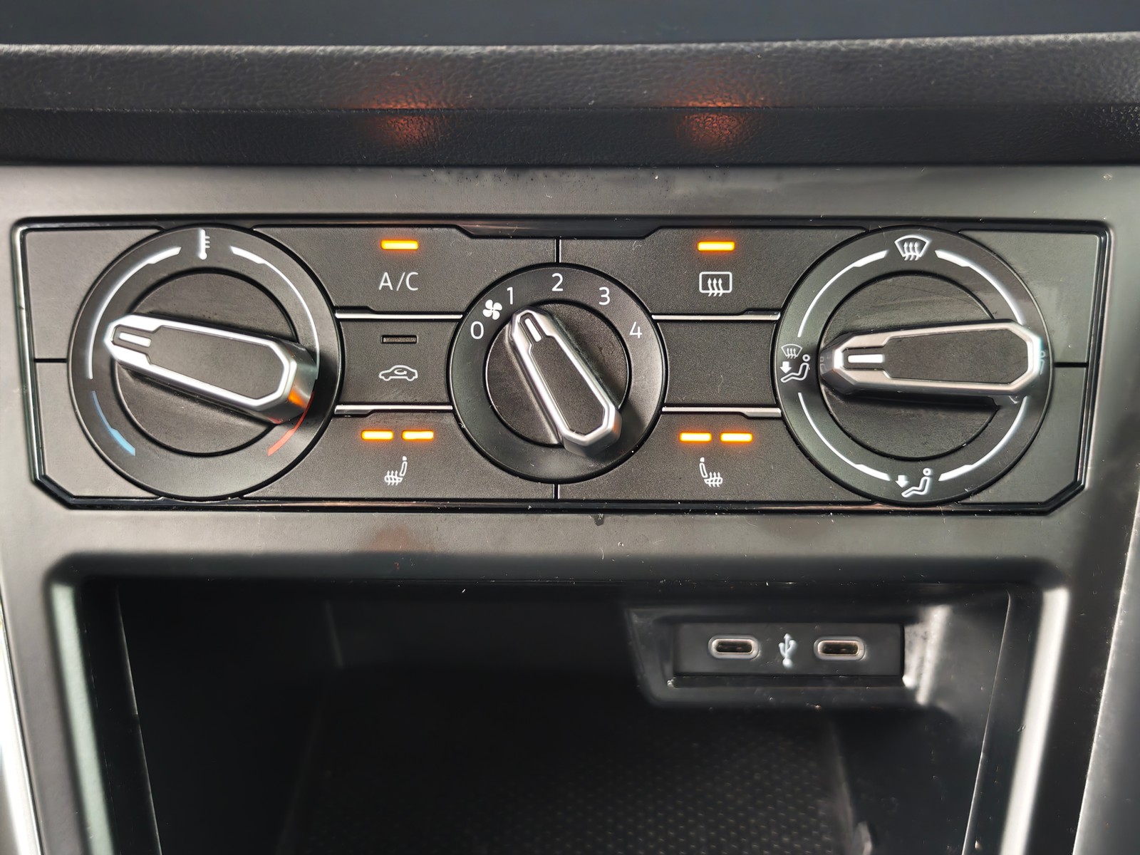 Volkswagen Polo Life 1.0