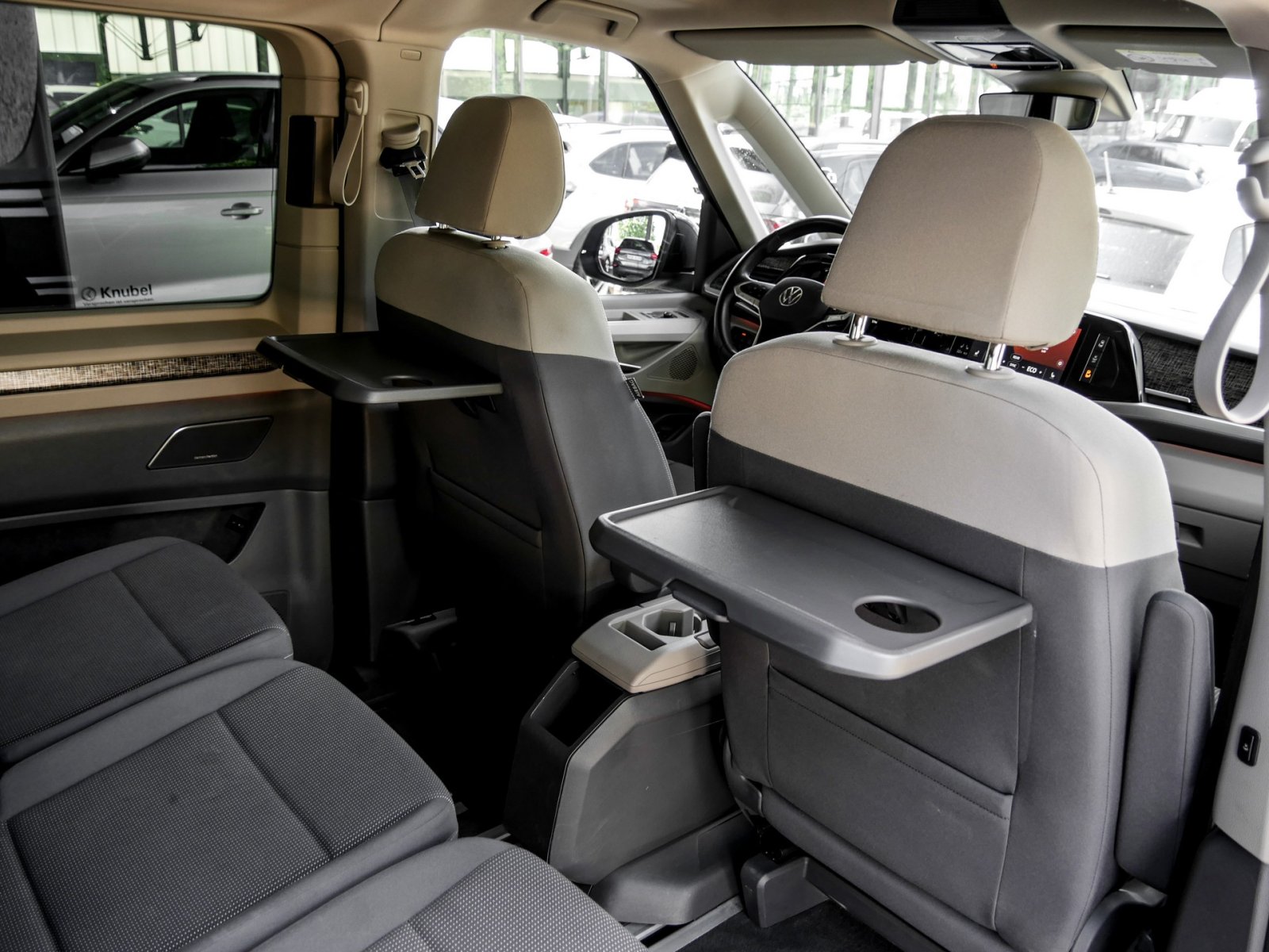 Volkswagen T7 Multivan Energetic