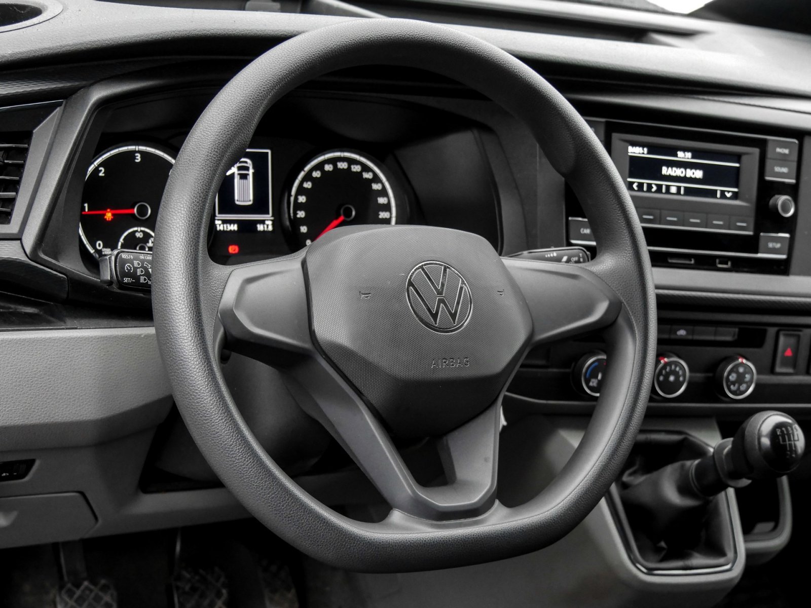 Volkswagen T6 Transporter 6.1