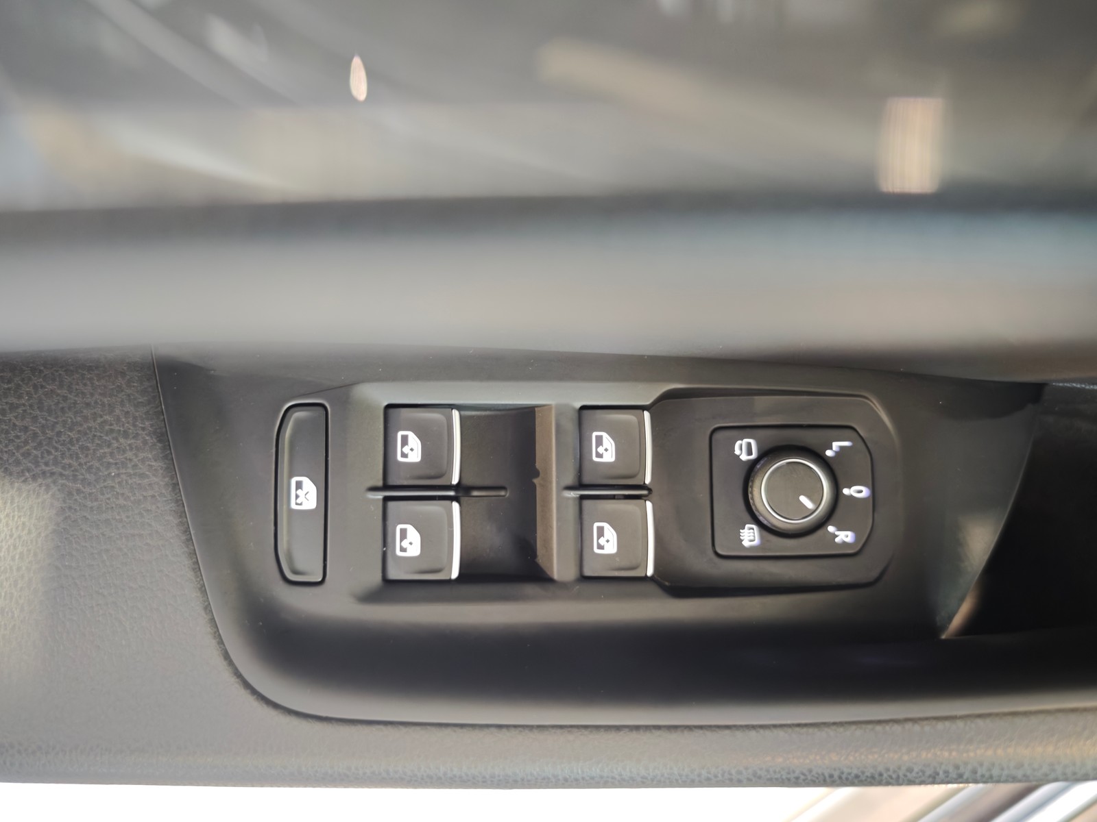 Volkswagen Passat Alltrack AHK*Pano*MatrixLED*Cam*Standhzg.