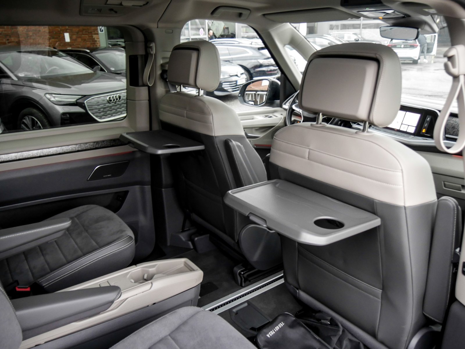 Volkswagen T7 Multivan Life